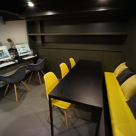 Brb Hostel Bangkok Silom Экстерьер фото