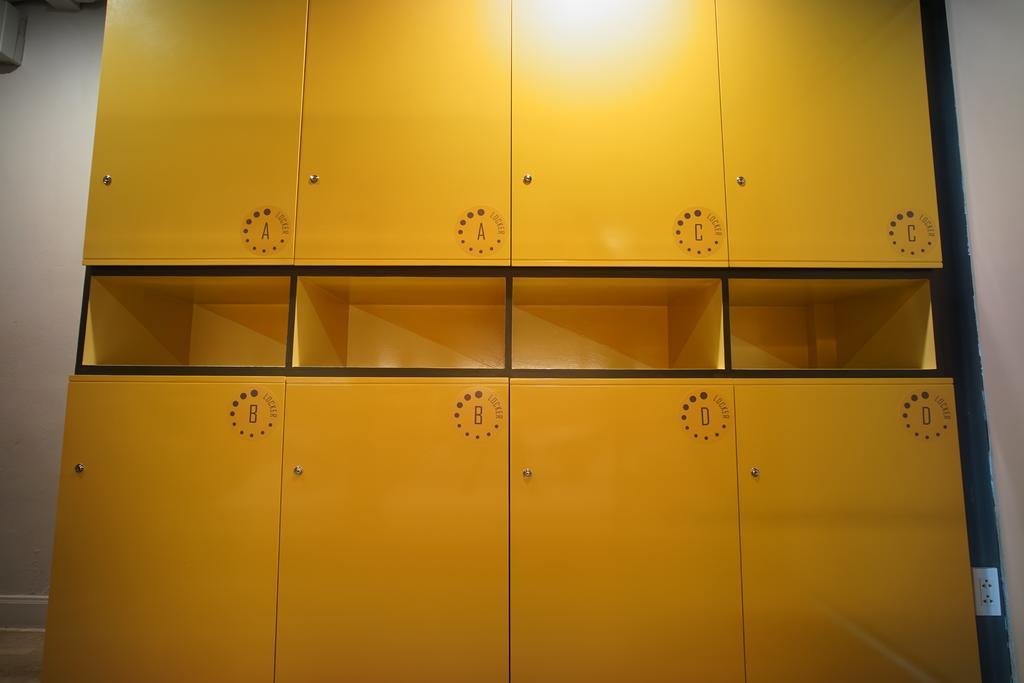 Brb Hostel Bangkok Silom Экстерьер фото