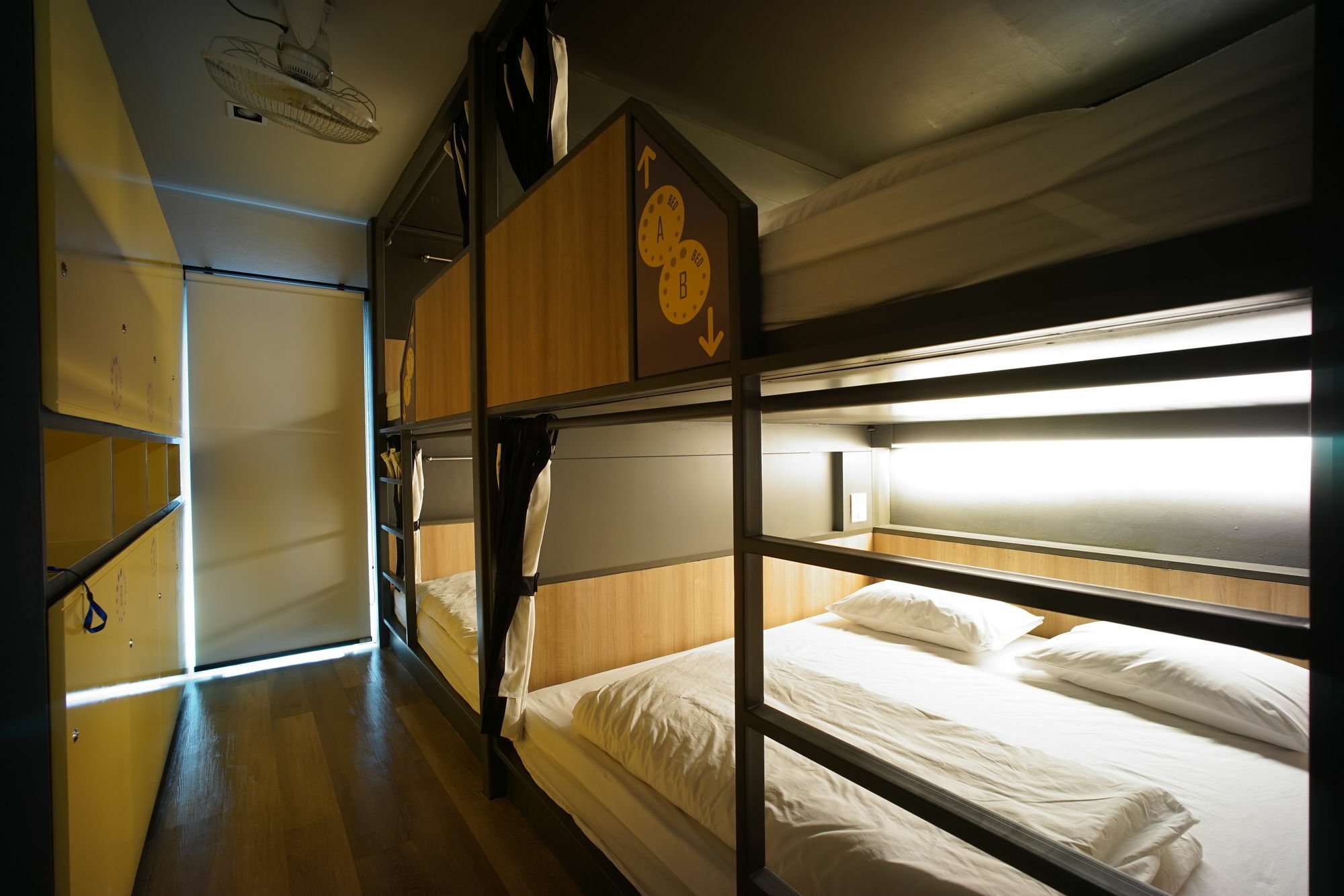 Brb Hostel Bangkok Silom Экстерьер фото