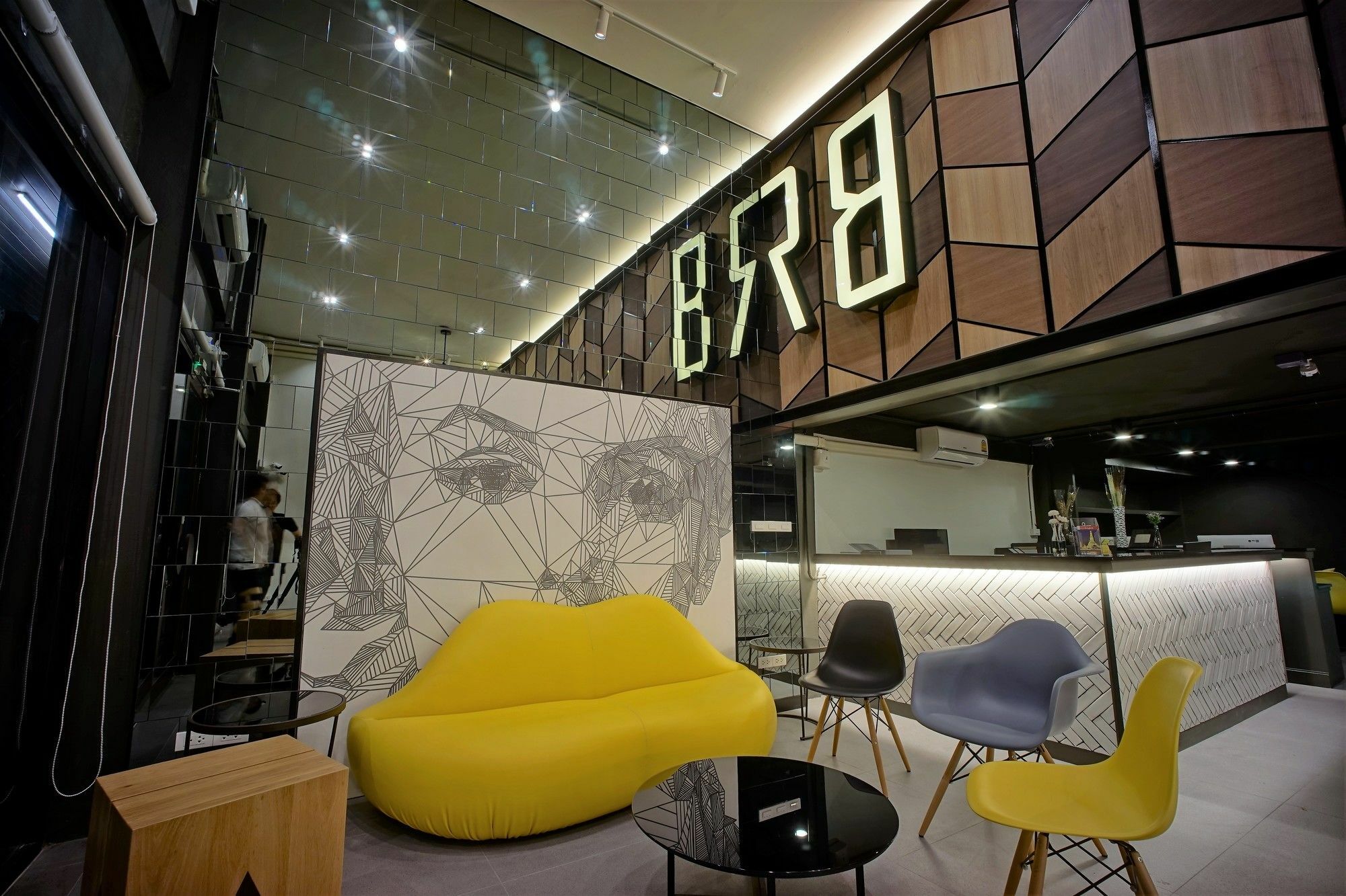 Brb Hostel Bangkok Silom Экстерьер фото