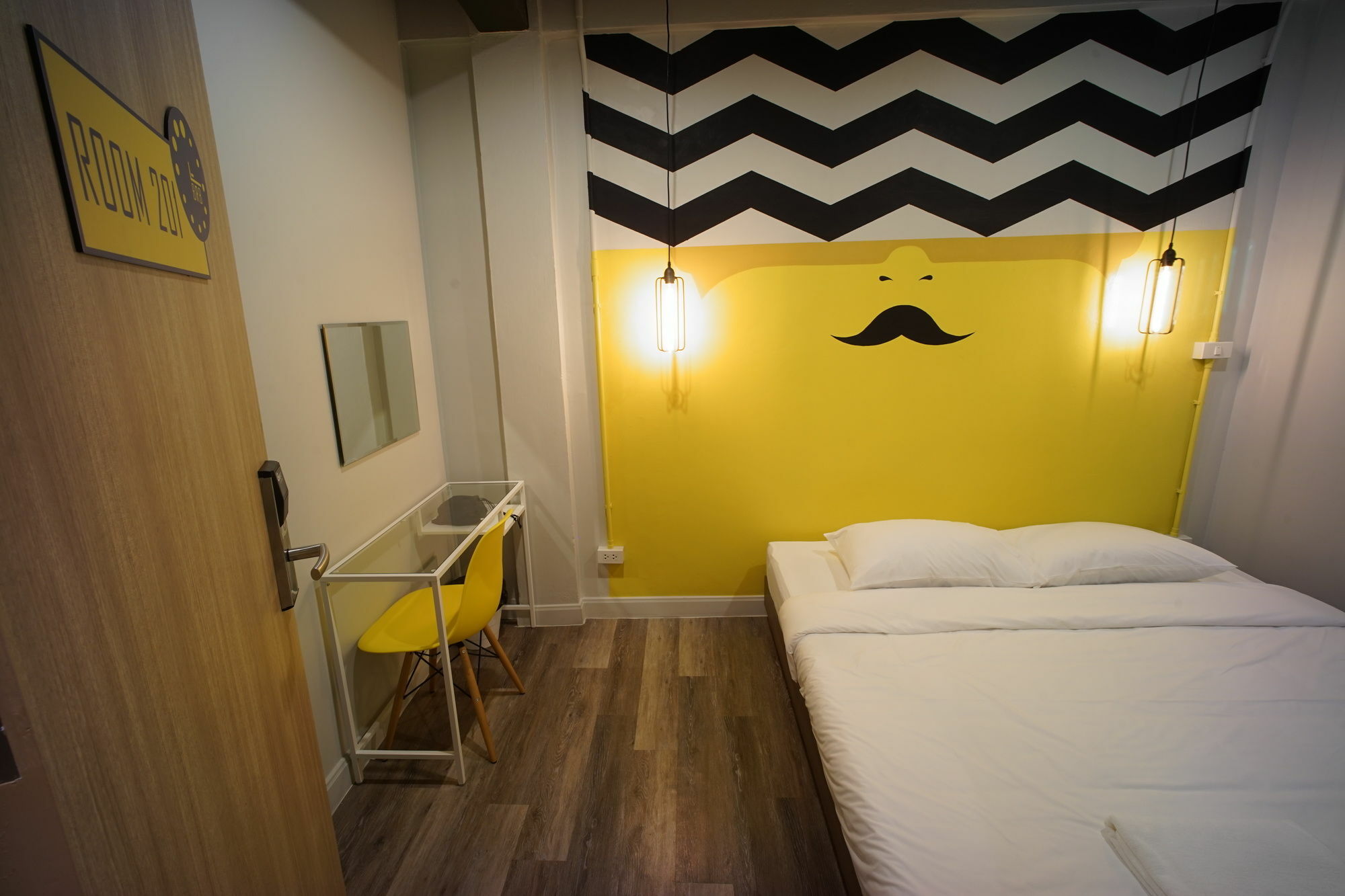Brb Hostel Bangkok Silom Экстерьер фото